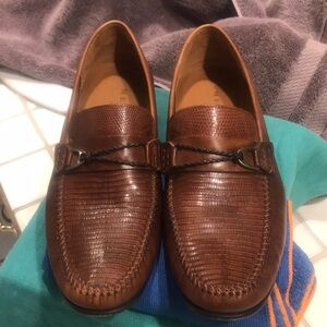 Mezlan Genuine lizard leather showing minimal wear. 11/M